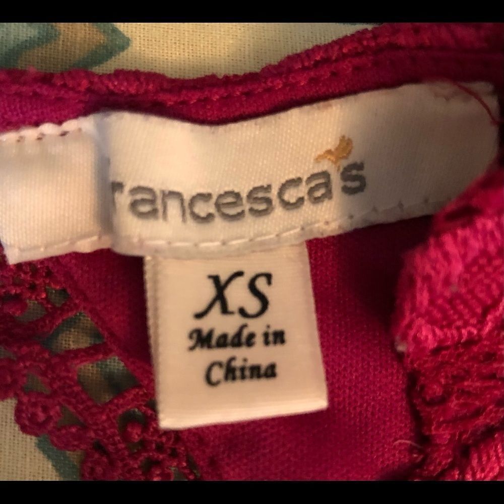 Francesca’s Fuschia Lace Dress EUC - Size S - Picture 5 of 9